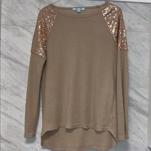 Women’s long sleeve shirt